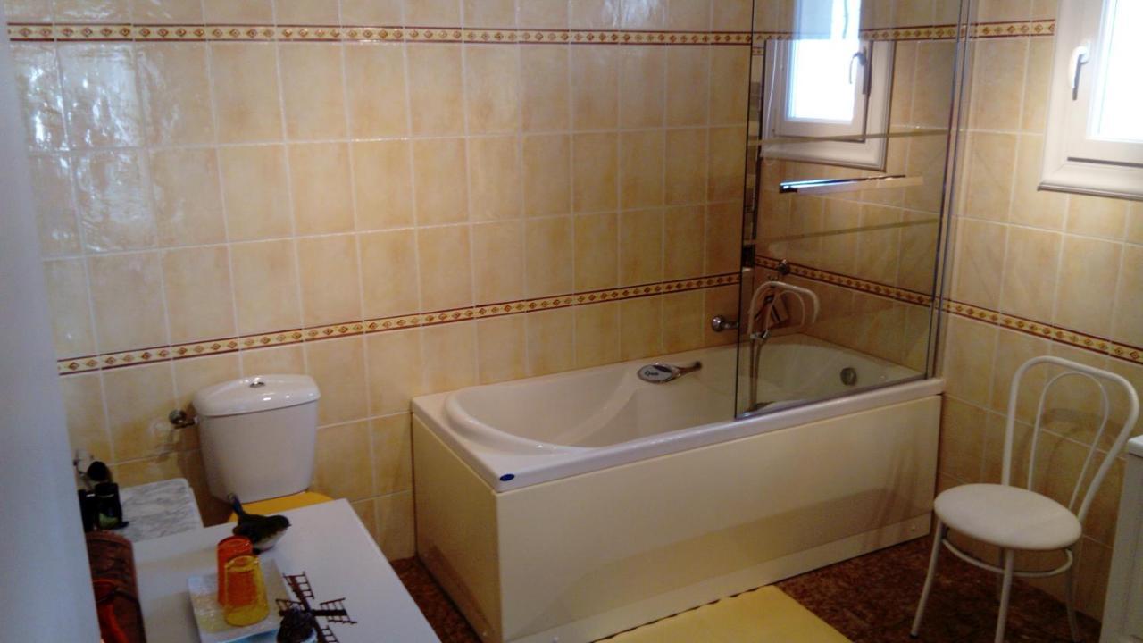 L'Oustau Bonur Bed and Breakfast Bourg-Saint-Andéol Εξωτερικό φωτογραφία