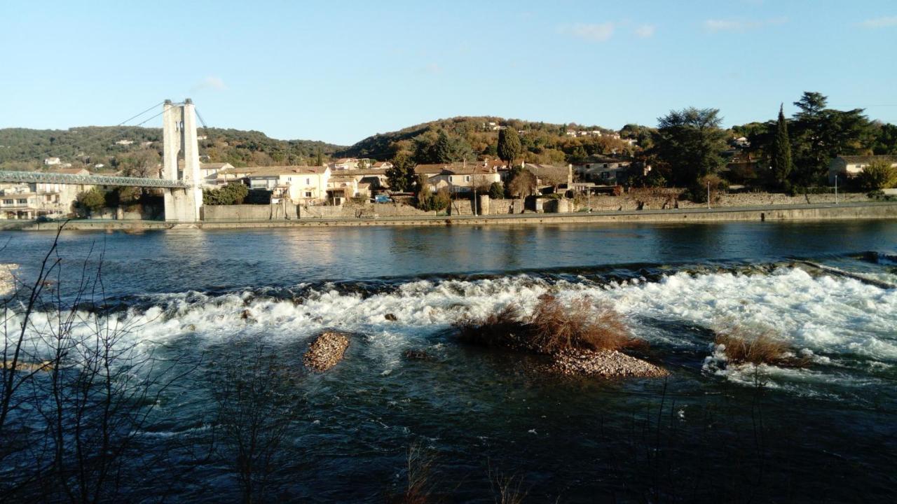 L'Oustau Bonur Bed and Breakfast Bourg-Saint-Andéol Εξωτερικό φωτογραφία